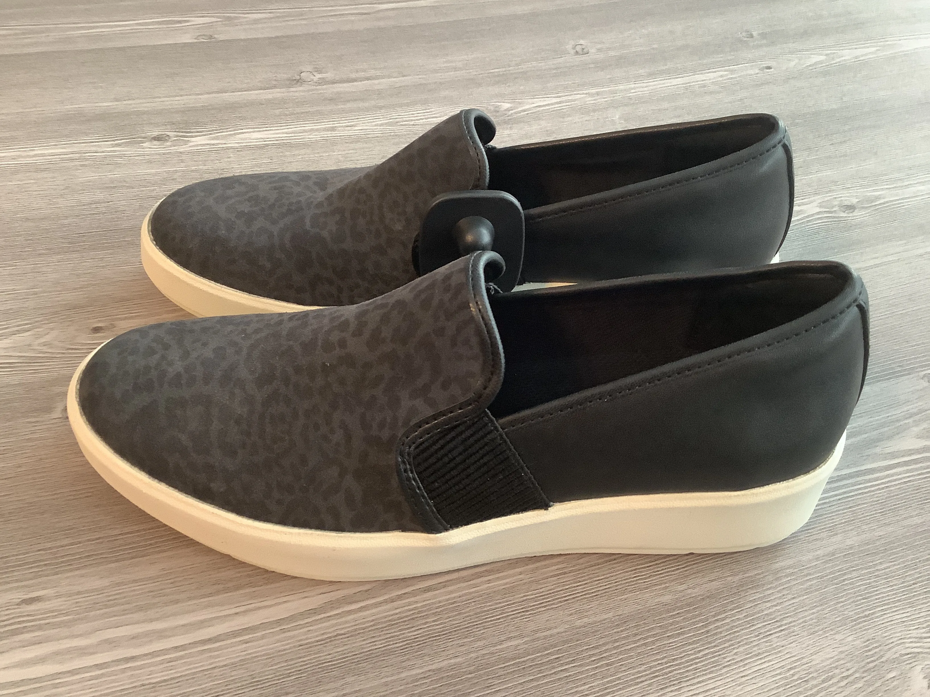 Black Shoes Sneakers Clarks, Size 9