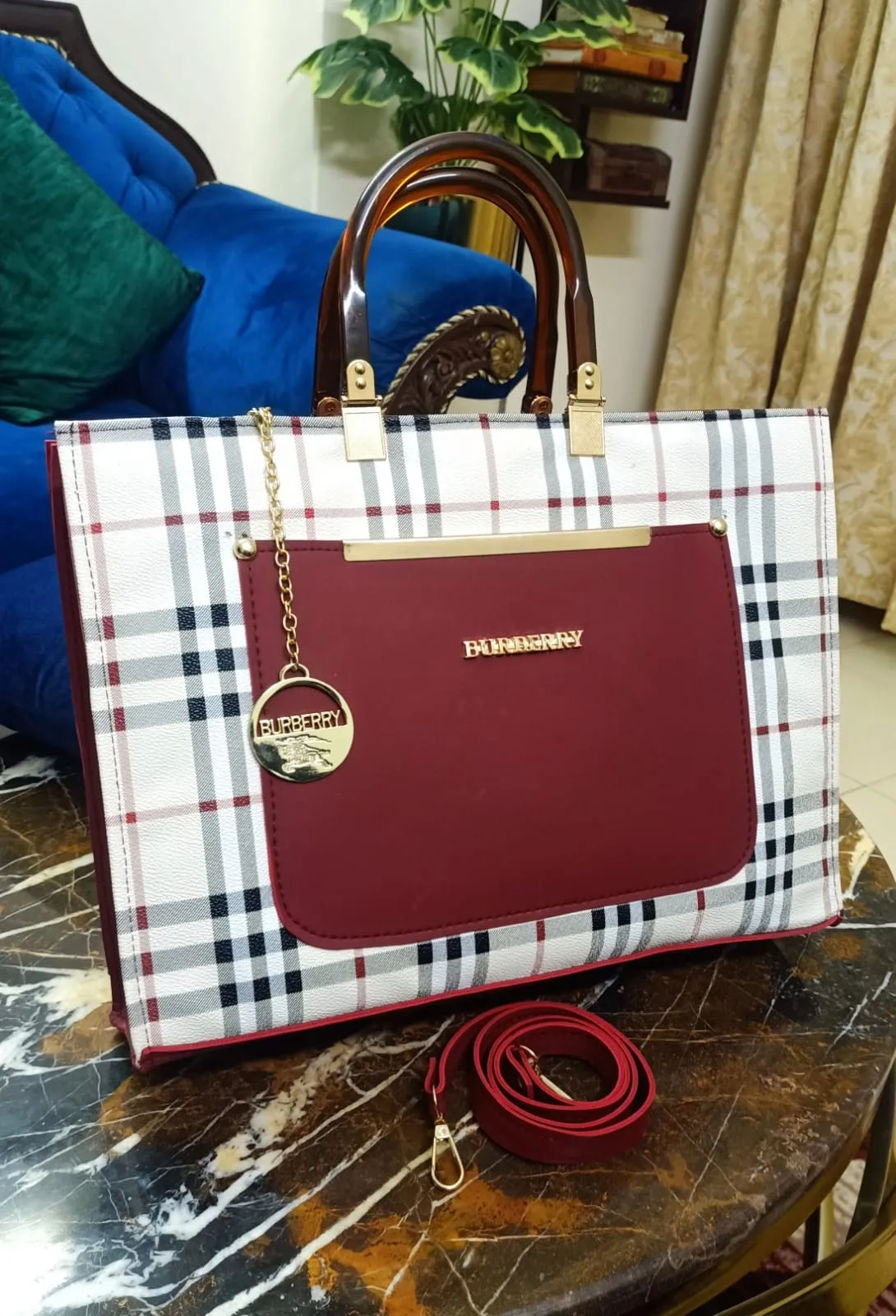 Burberry Women's Stylish Big Bag with Brand Keychain (Red)