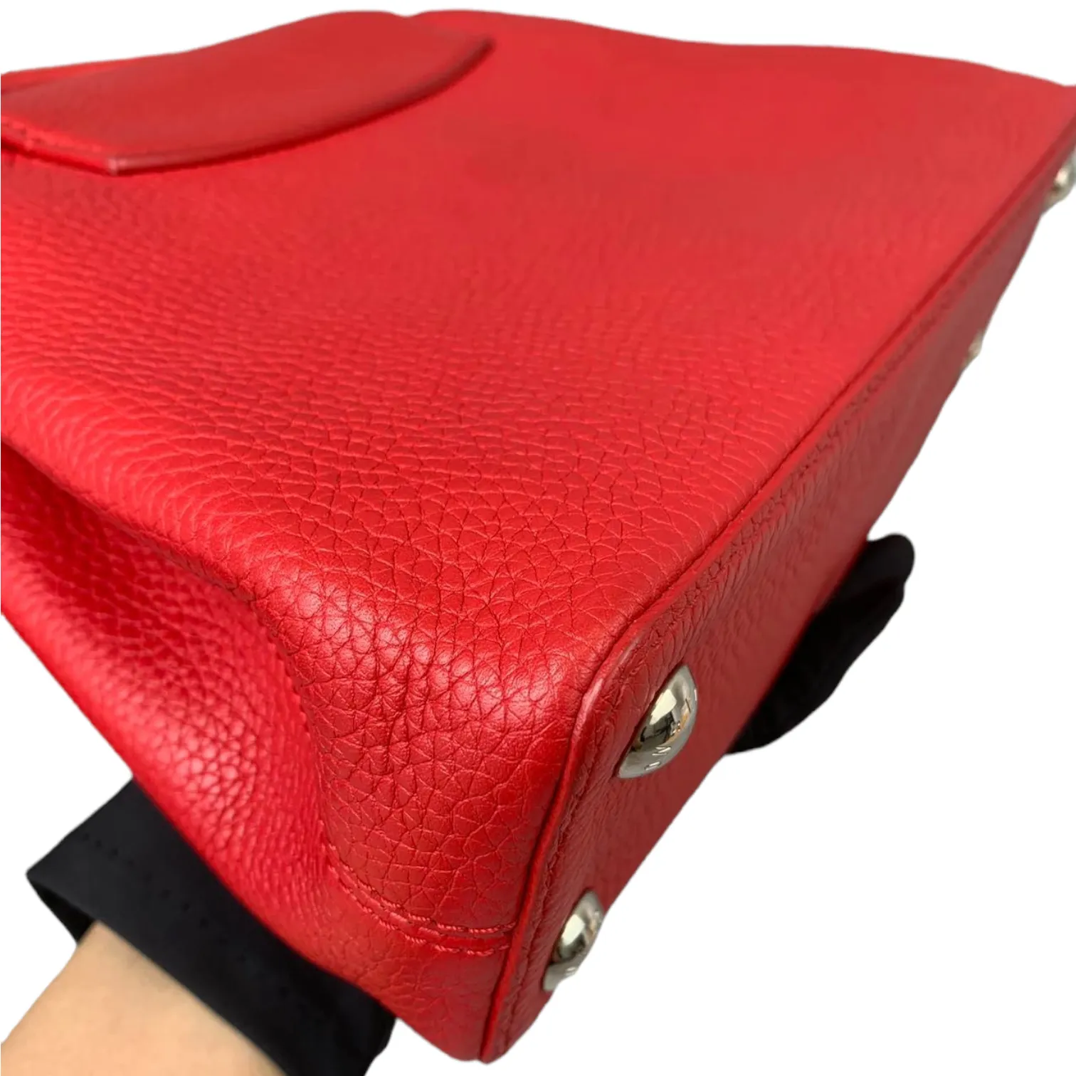 Capucines BB Red Taurillon Leather