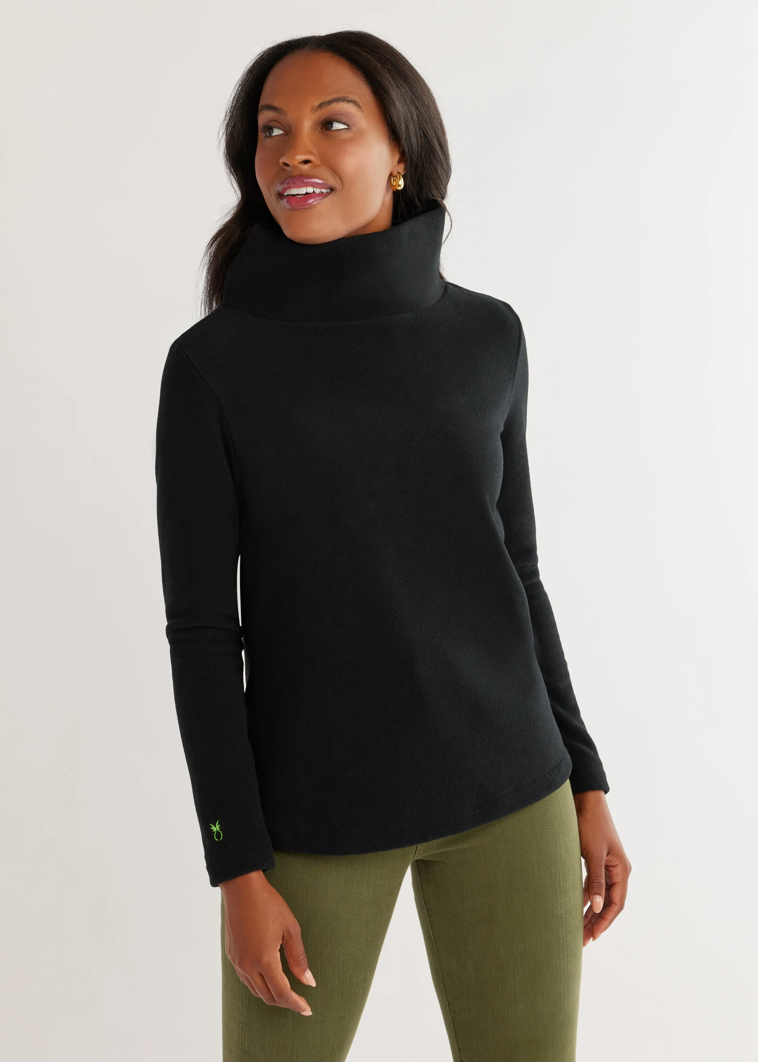 Greenpoint Turtleneck in Vello Fleece (Black)