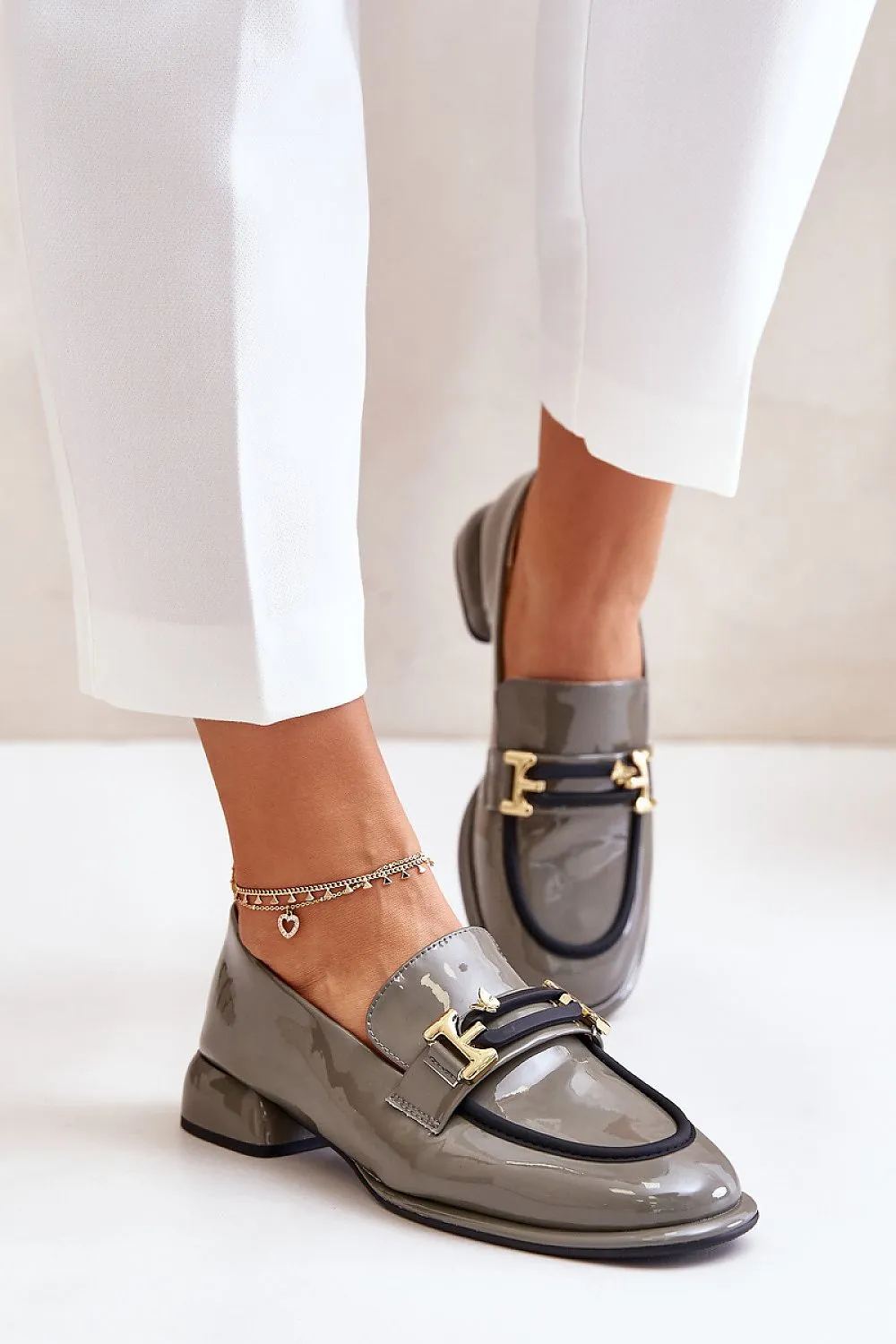 Heeled low shoes Step in style