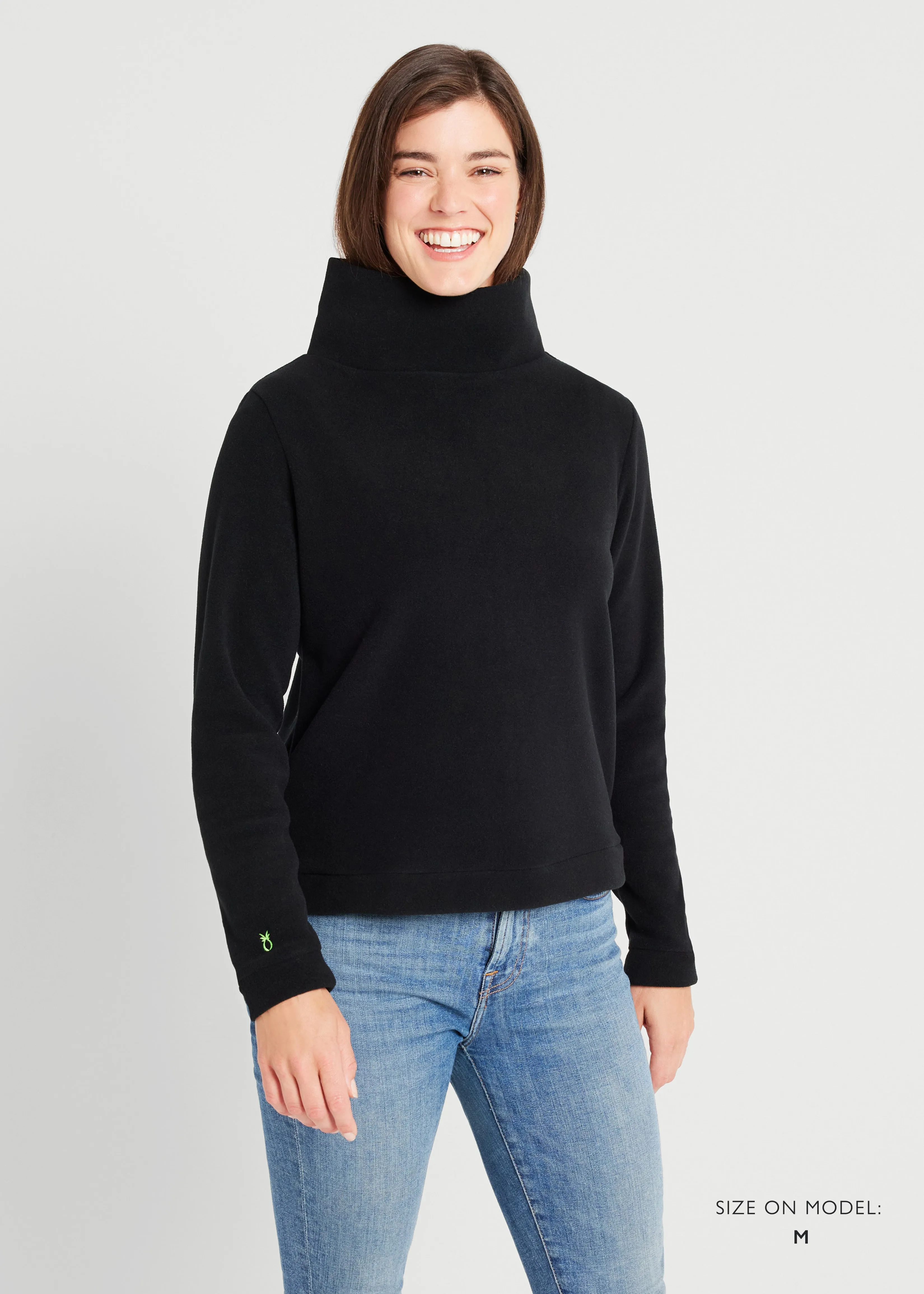 Park Slope Turtleneck in Vello Fleece (Black)