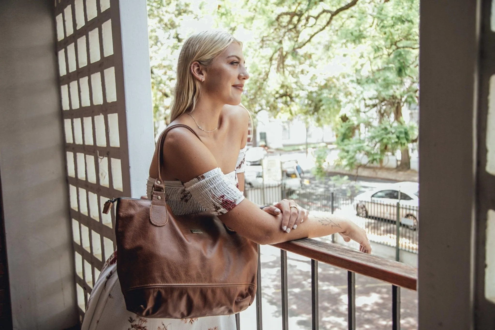 Tan Leather Goods - Daisy Leather Handbag | Toffee